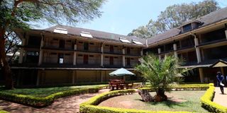 BROOKHOUSEG
