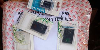 COUNTERFEIT2006o