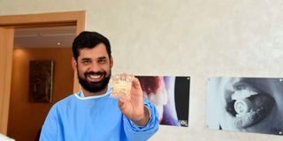 COSMETICDENTISTD