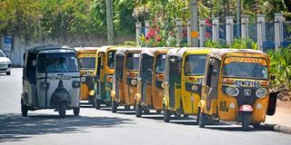 tuk-tuk-tuk