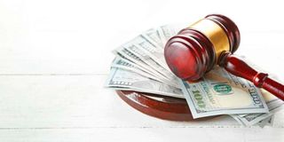 Gavel-cash