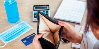 Empty wallet 