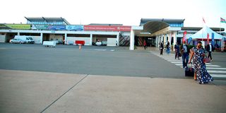 DNCargoFlight0901_1