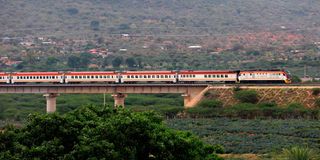 DNCOASTSGRTRAIN0801B