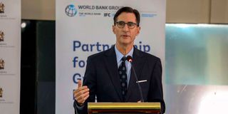 DNWorldBank0612btre