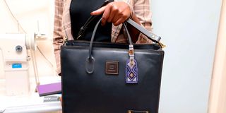 BDLThongeLeatherft