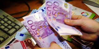EAInstantMoney