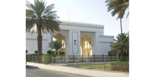 AT 04