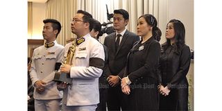 AT 04