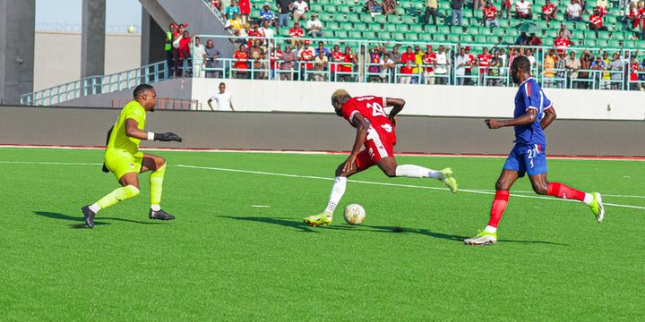 Simba yaifanyia mauaji 15 de Agosto, Doumbia atupia mbili | Mwanaspoti